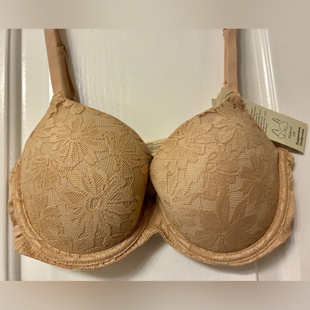 No Boundaries Lace Push-Up Bra in Beige